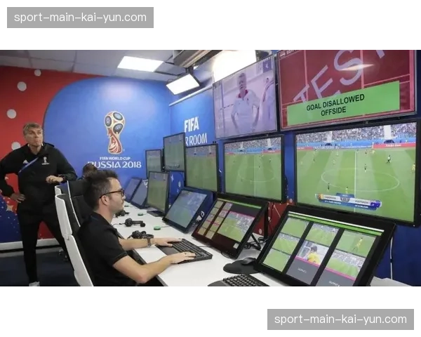 国际足联严打拖沓提升净时间，五秒发球规则重塑比赛流畅度